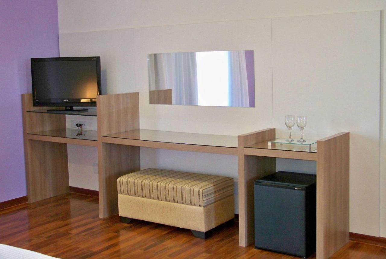 Ramada By Wyndham Furnaspark Формига Экстерьер фото