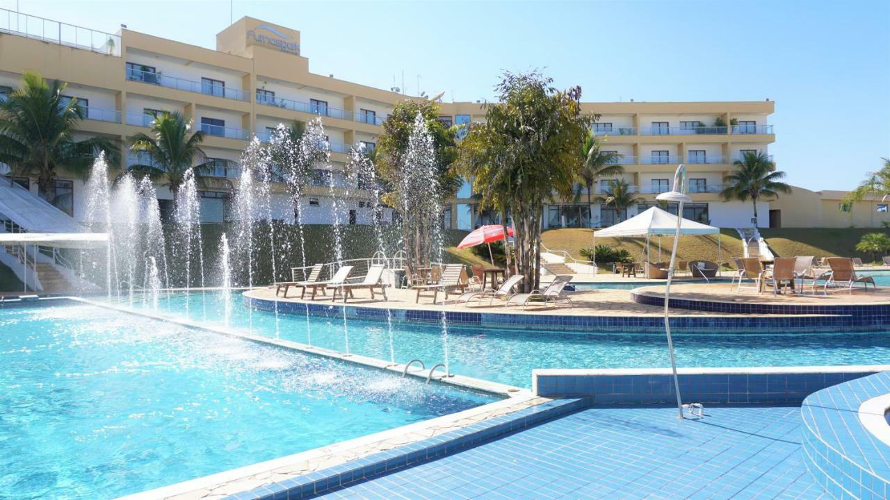 Ramada By Wyndham Furnaspark Формига Экстерьер фото